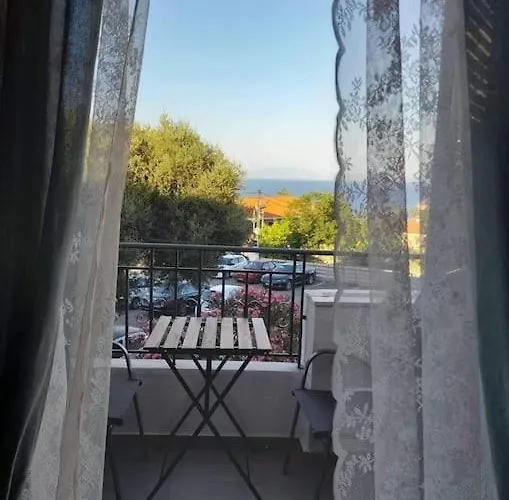 Διαμέρισμα Με Θέα Θάλασσα Στην Περιοχή Της Αθύτου