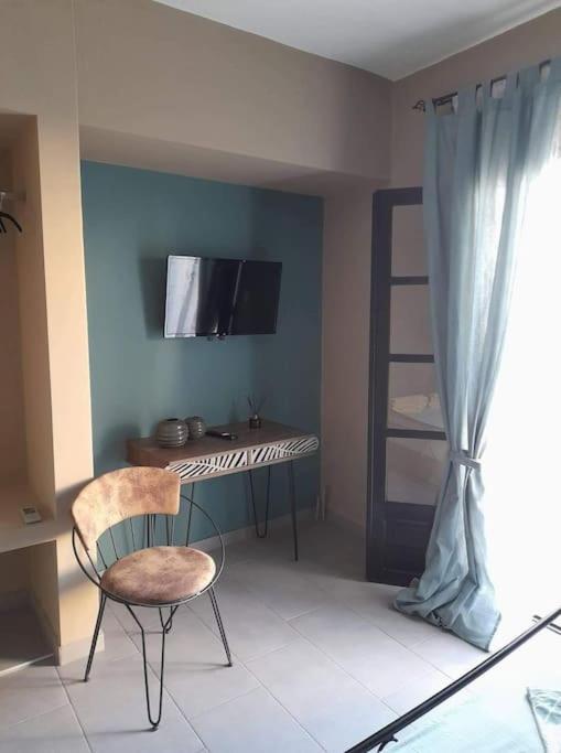 Apartment με θέα θάλασσα στην περιοχή της αθύτου *